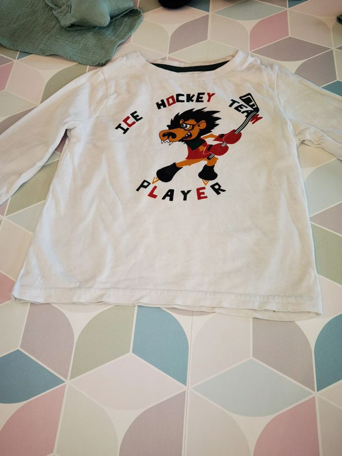 D1469 - tee-shirt garçon 3 ans