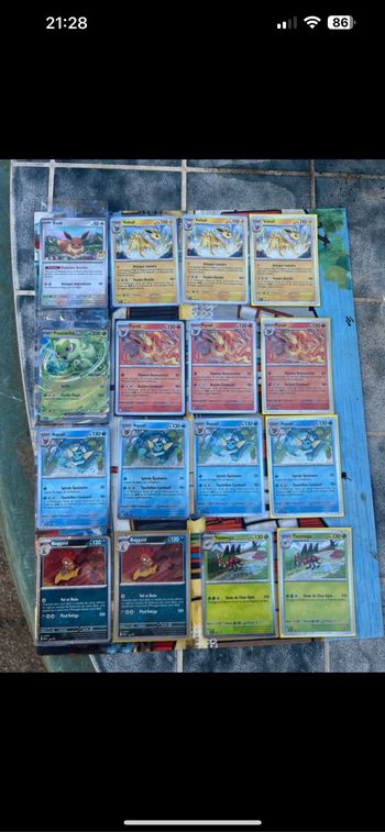 Lot 25 cartes Pokémon. Française EX PROMO