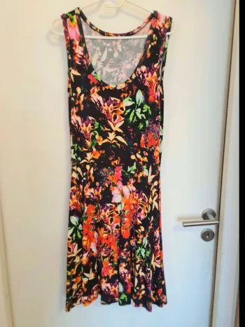 Robe élastique taille 36 38