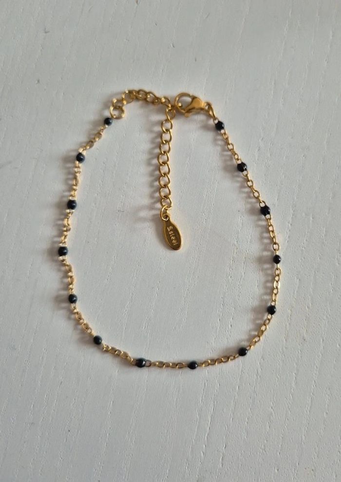 1 bracelet dorée or avec petites perles noires noir  🌸 NEUF 🌸 en acier inoxydable
