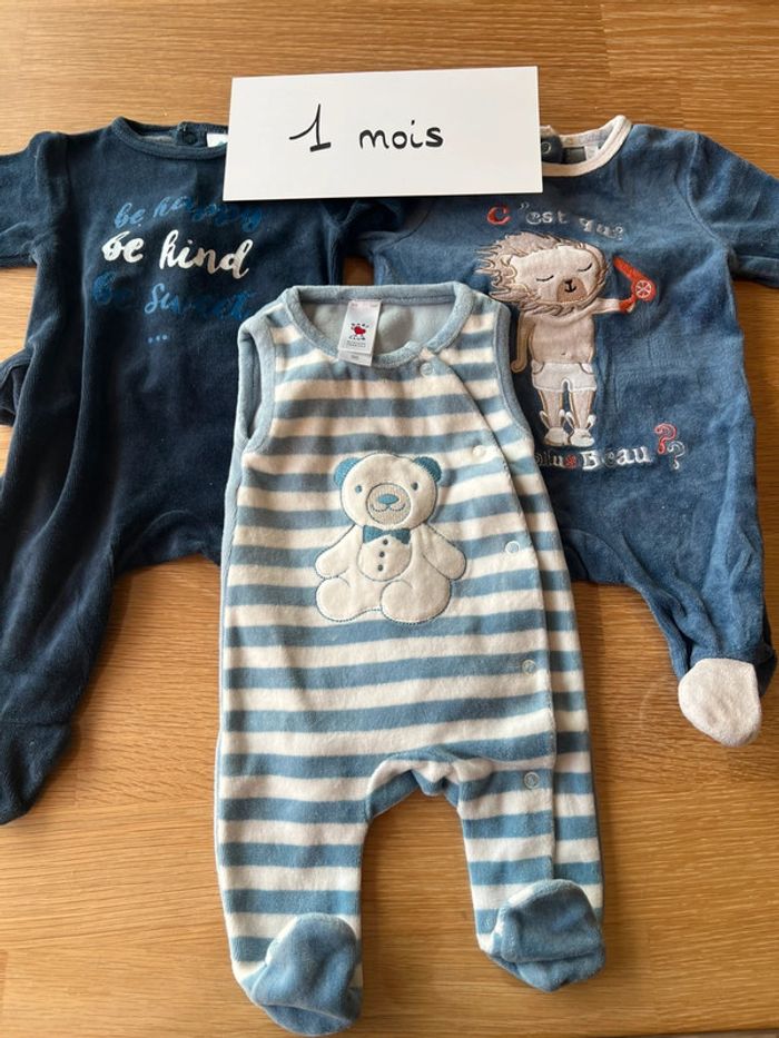 Lot 3 pyjamas 1 mois