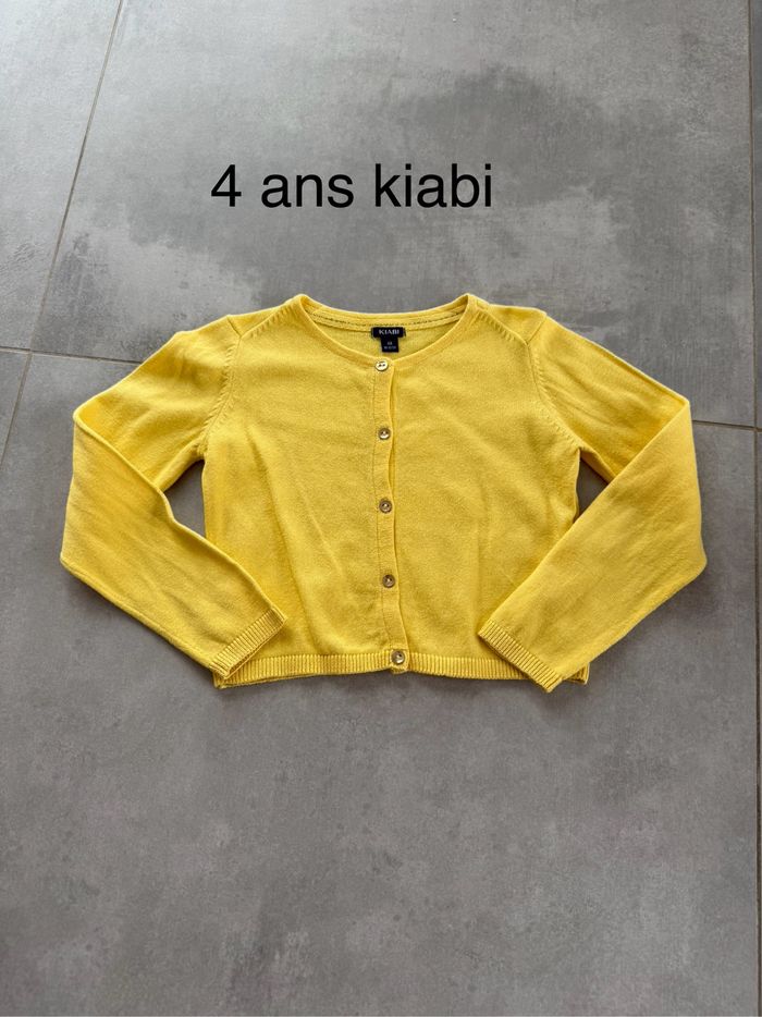 Gilet jaune kiabi 4 ans