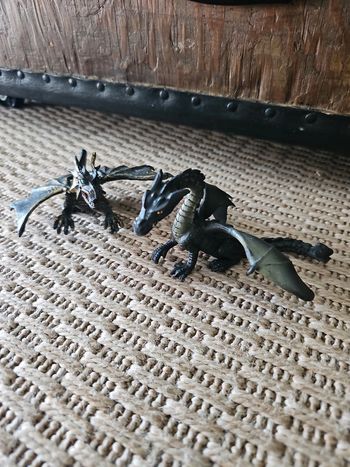 Figurine dragon