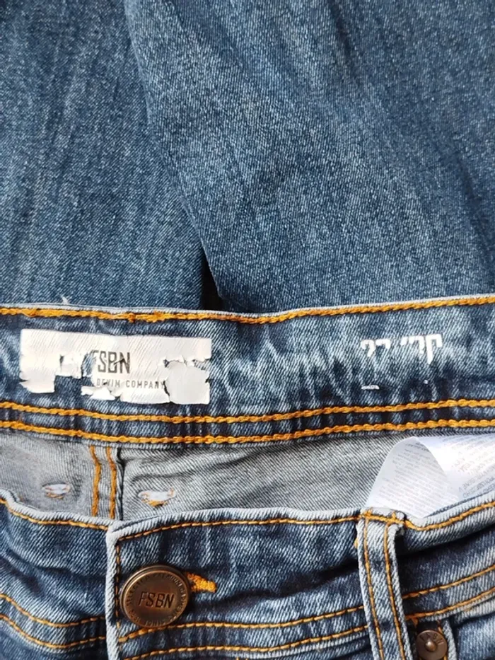 Jean troué bleu FSBN taille 16 ans - photo numéro 6