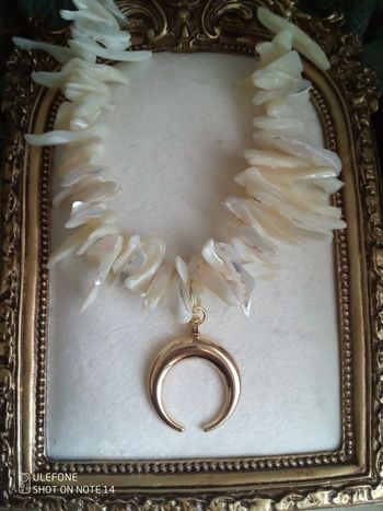 Collier bohème lune et nacre blanche