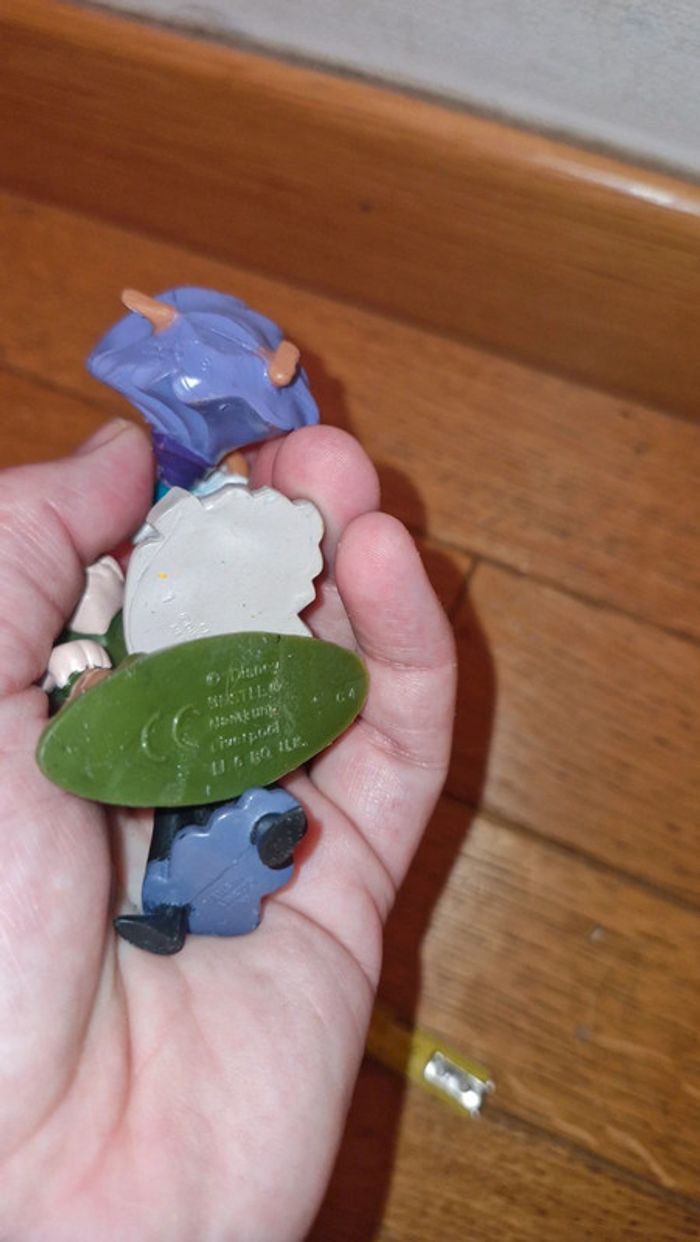 Lot figurines /bossu de notre dame / disney - photo numéro 5