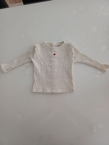 Tee-shirt neuf taille 12 mois