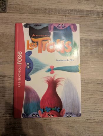 Vend livre les trolls le film
Bibliothèque rose 
À partir de 8 ans 
En très bon état