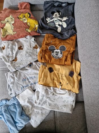 Lot de 7 pyjamas 6 mois