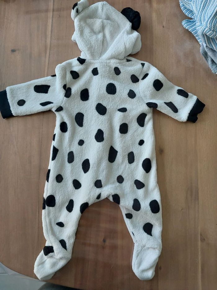 Combinaison dalmatien 6mois - photo numéro 3