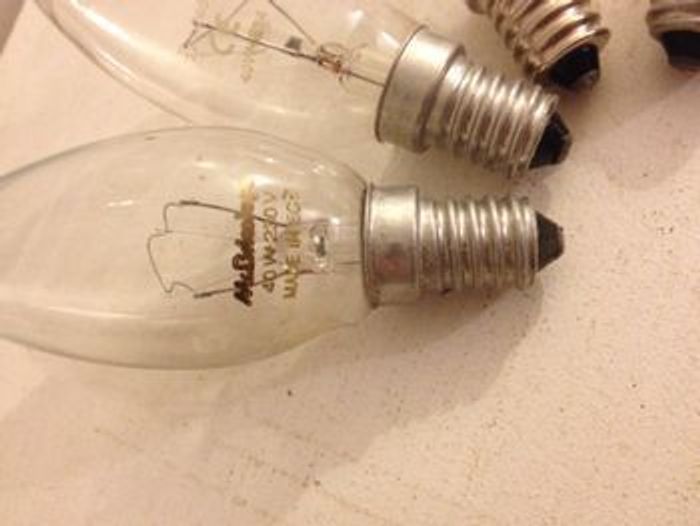 Lot d'ampoules petit culot à viser - photo numéro 4