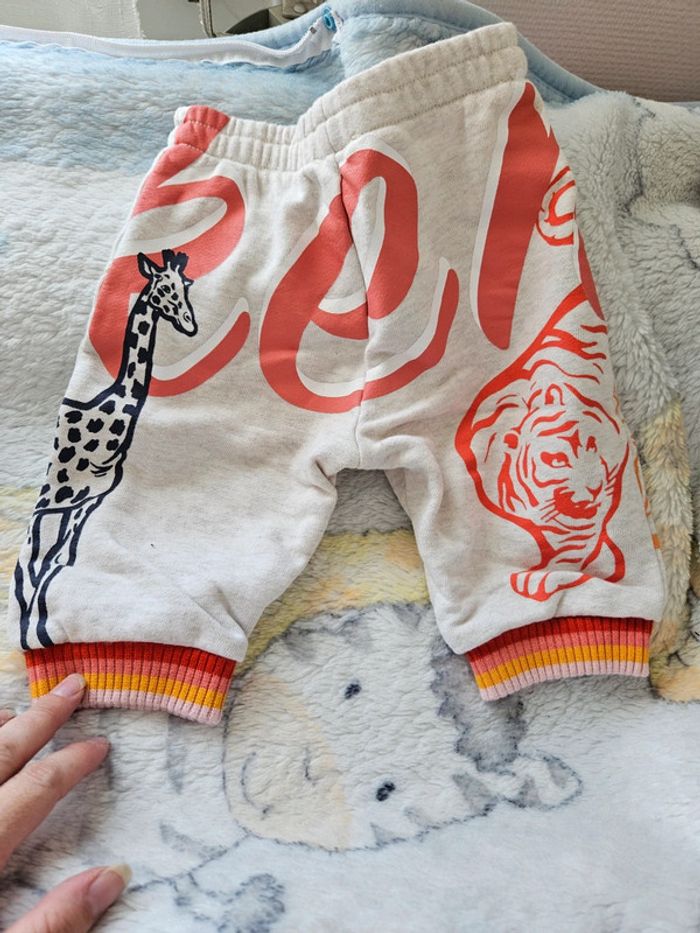 Pantalon 6 mois - photo numéro 3