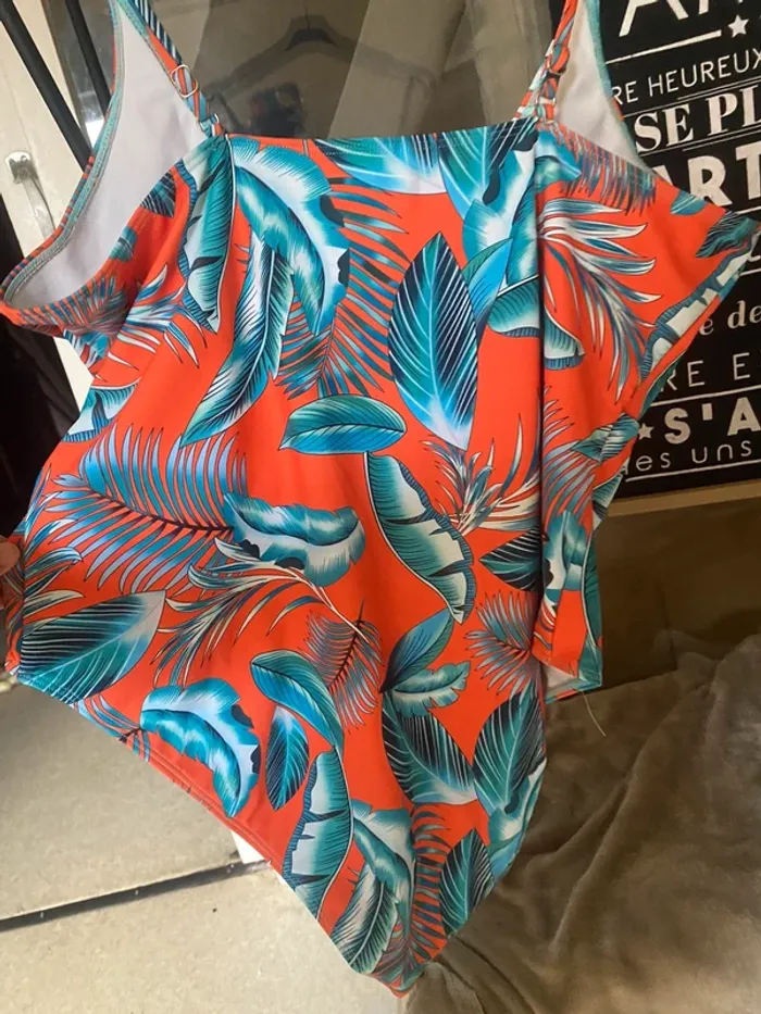 Maillot de bain une pièce - photo numéro 11