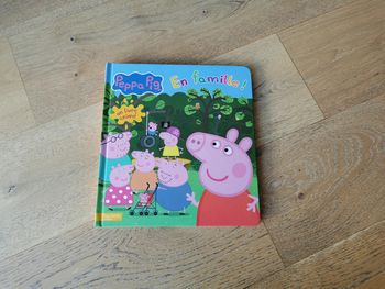 Livre anime peppa pig en famille !