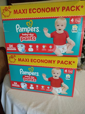 188 couche Pampers taille 4 pants neufs