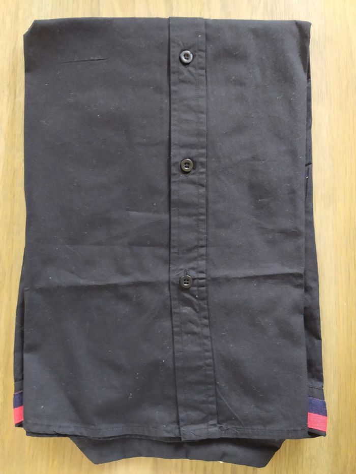 chemise noire NEUVE taille M 40 - photo numéro 3