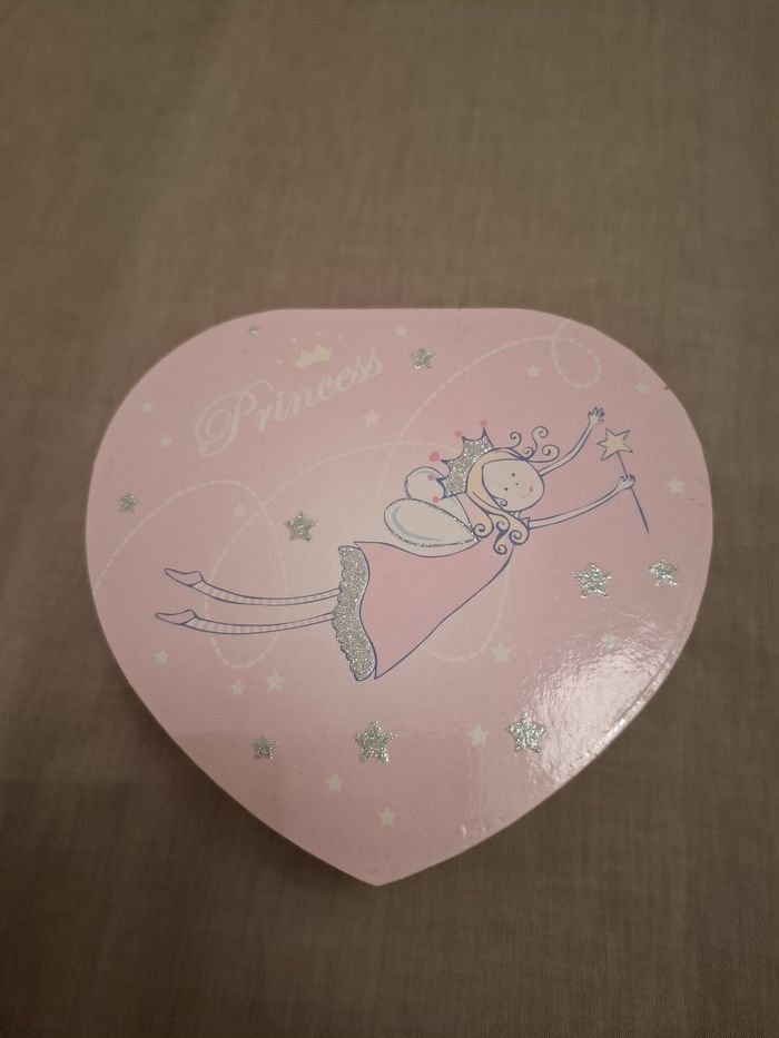Boîte à musique paillettes princesse