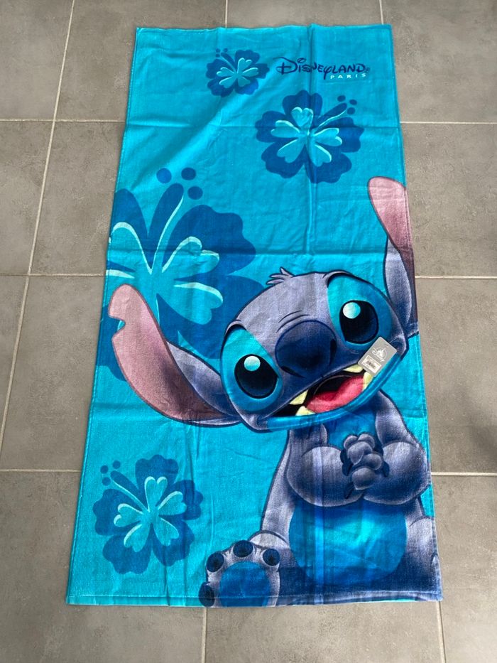Serviette Stitch Disneyland Paris