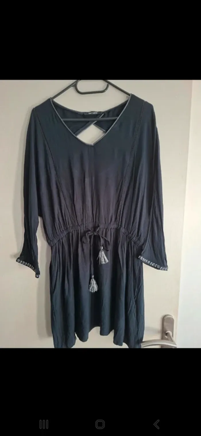 Robe Teddy Smith fluide – Taille M – Très bon état - photo numéro 2