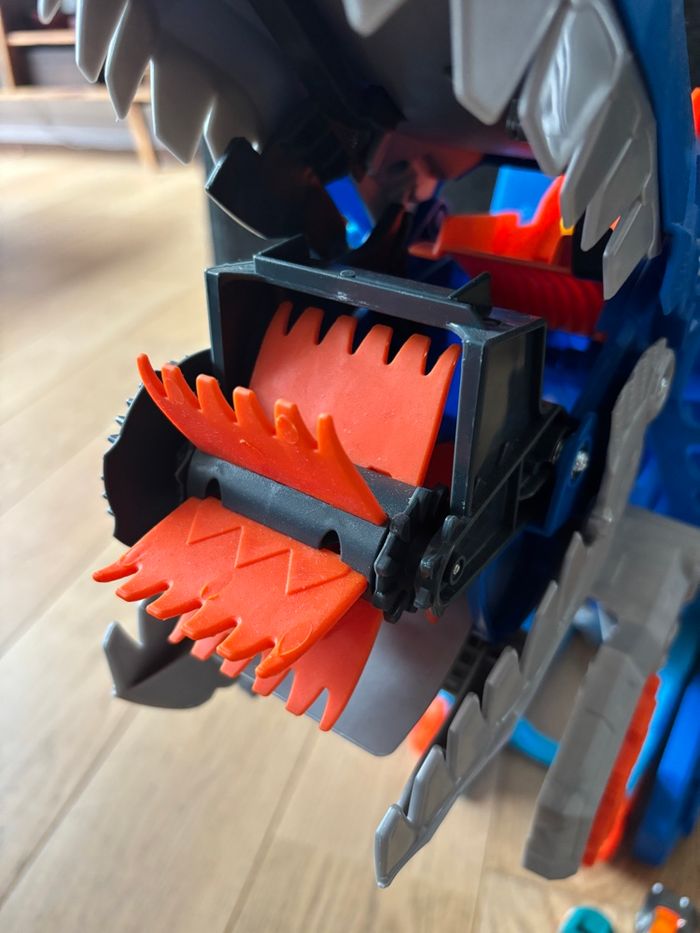 Mega transporteur T-Rex - Hot wheels - photo numéro 5