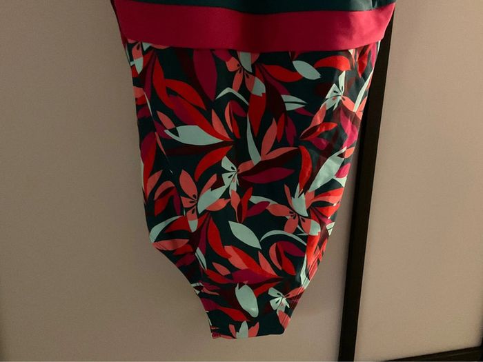 Maillot multicolore Bestform neuf - photo numéro 5