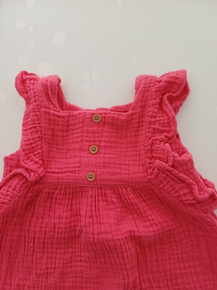 Robe neuve taille 9 mois - photo numéro 2