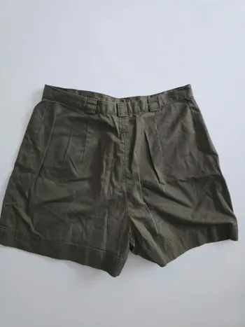 Short kaki burton