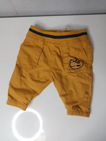 Pantalon moutarde "Du pareil au même