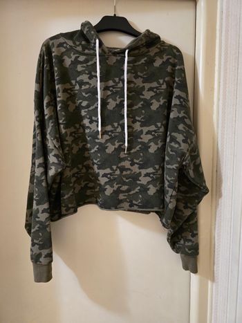 Croc top