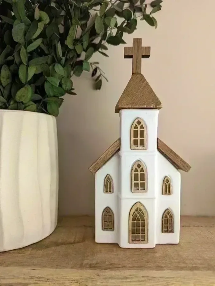 Jolie église lumineuse en céramique et en bois avec éclairage led - NEUVE - photo numéro 5