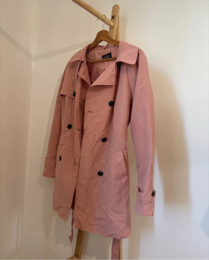 Trench rose
