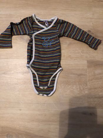 Lot bodies garçon 6 mois
