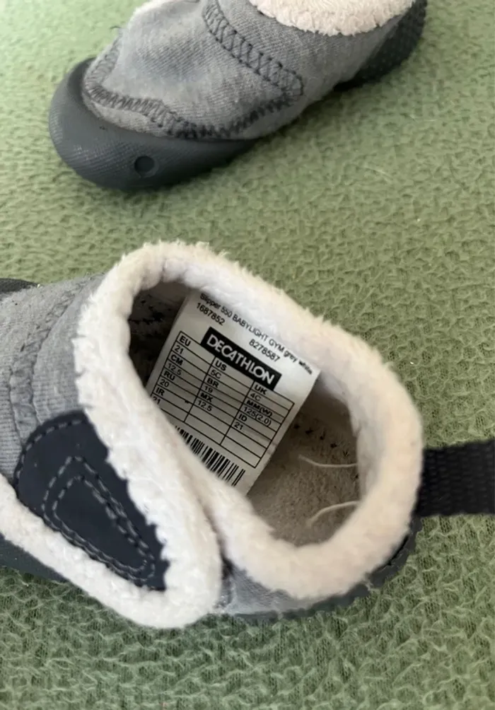 Chaussons souple décathlon taille 21 - photo numéro 2