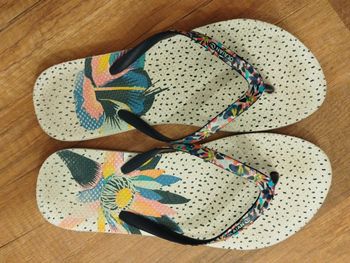 Tong pour la plage pointure 39 / 40 Olaian