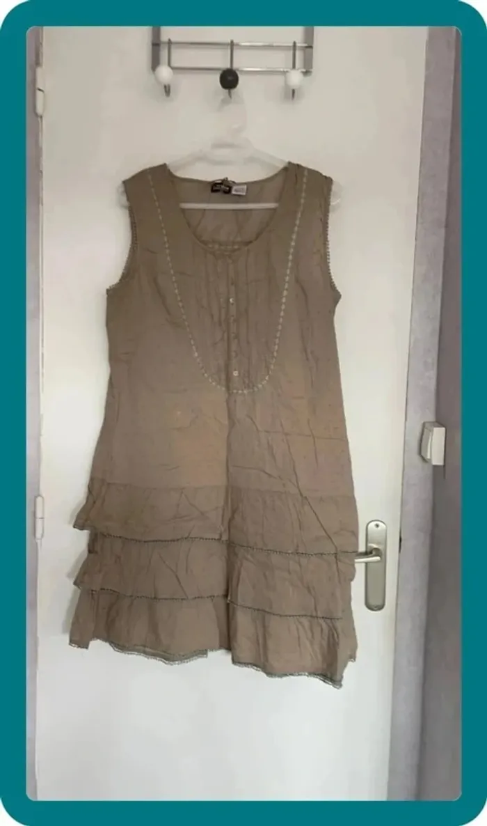 Robe beige