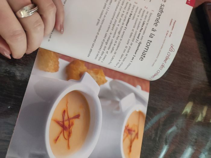 Livre cuisine - La tomate .. nous épate ! - Tupperware - photo numéro 2