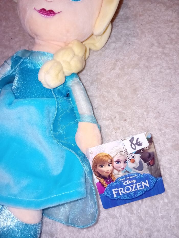 Peluche Disney la reine des neiges - photo numéro 4