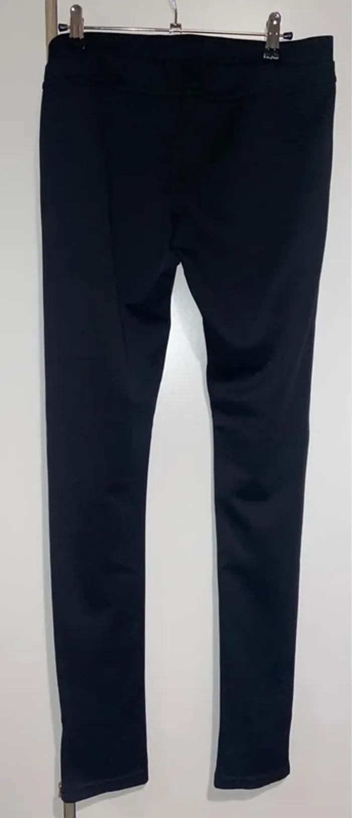 Legging/pantalon noir neuf - photo numéro 2