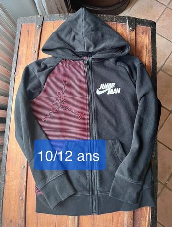 Gilet à capuche