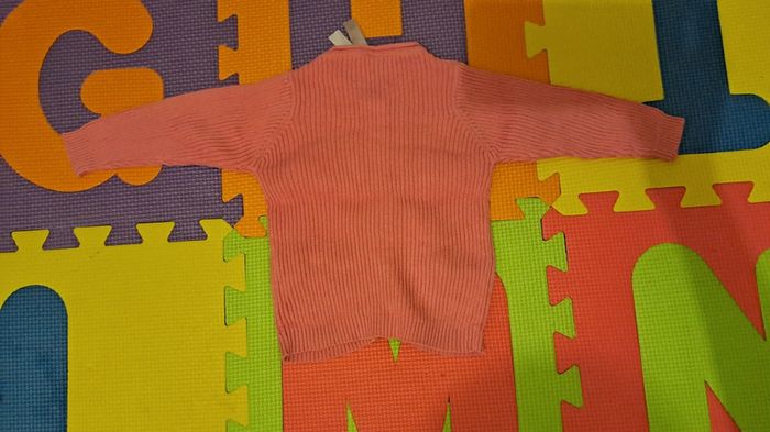 Gilet rose noeud, taille 6 mois (68 cm) - photo numéro 2