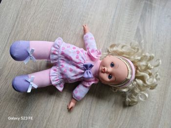 Poupée molle, corps en tissu