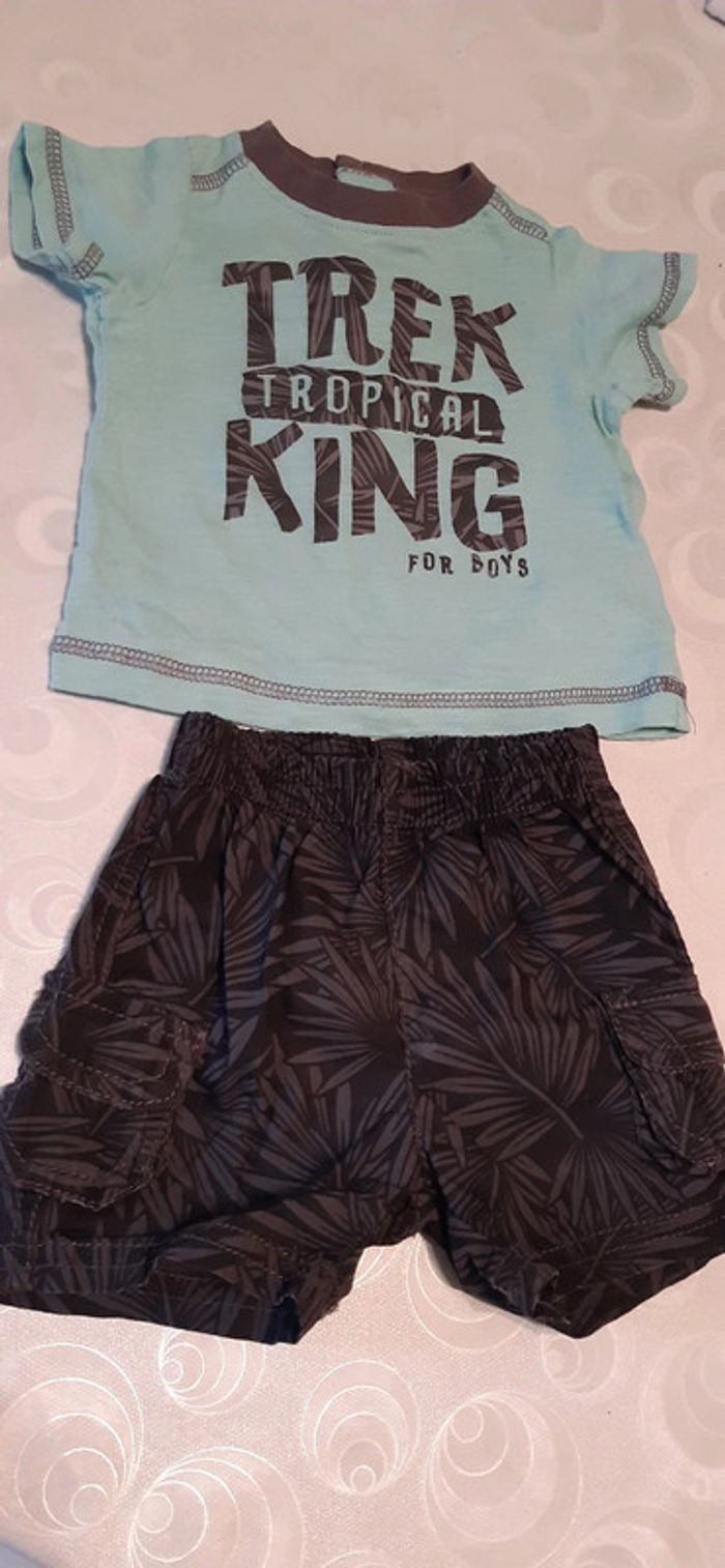 Ensemble 3 mois short + tee shirt trek