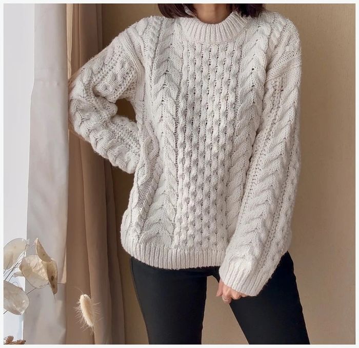 Pull torsadé blanc XS - H&M - très bon état - photo numéro 2