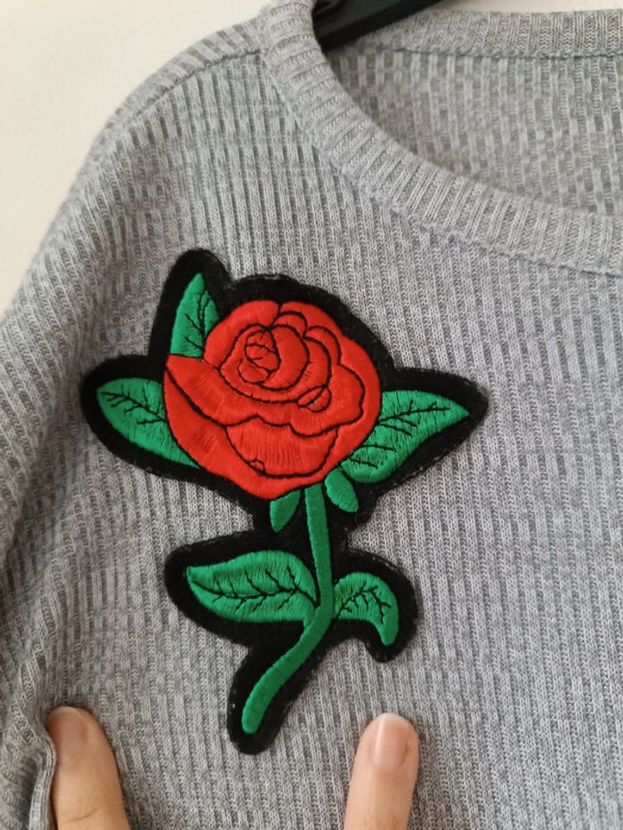 Pull gris sequins - neuf - photo numéro 4