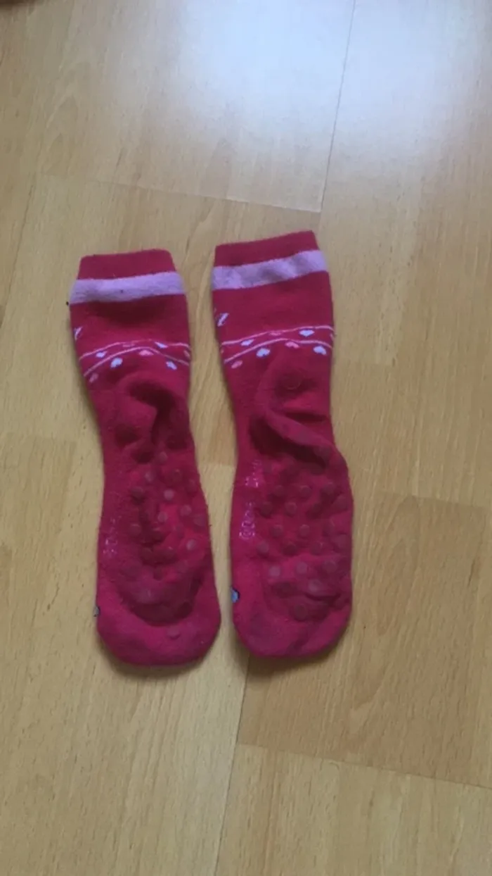 chaussettes antidérapantes  pointure 27 30  Cendrillon - photo numéro 2