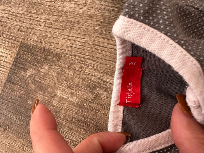 - Haut ML Tissaia (F) - 3 mois - Très bon état - photo numéro 2