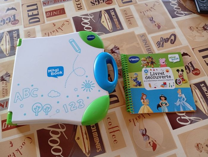 Jeux éducatifs magi book
