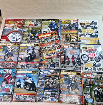 Lot de 16 revue / magazine moto  , planète 125