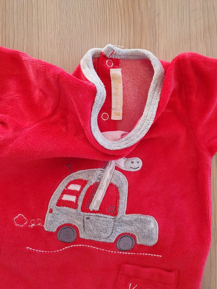 Pyjama 3 mois rouge voiture girafe gémo - photo numéro 3