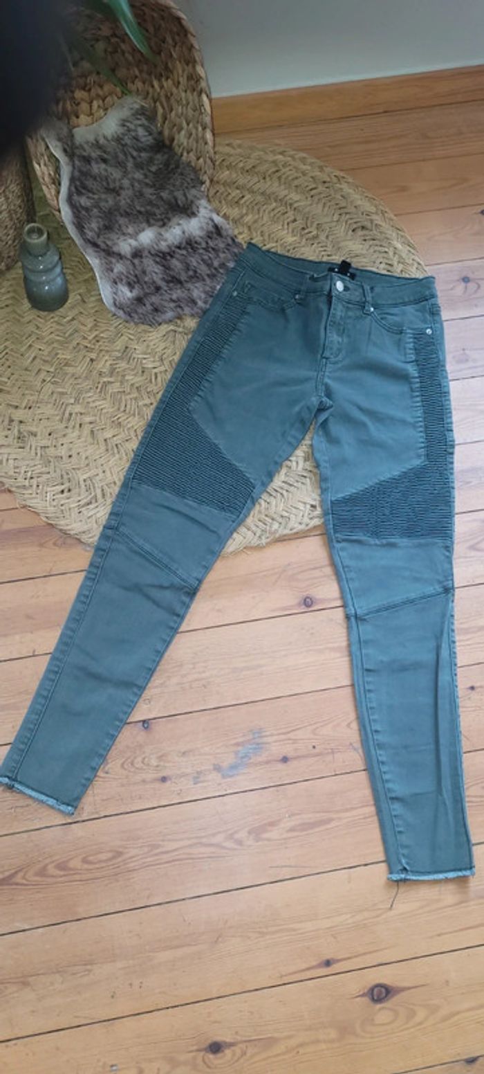 Joli jeans kaki Jennyfer Taille S Parfait état - photo numéro 2